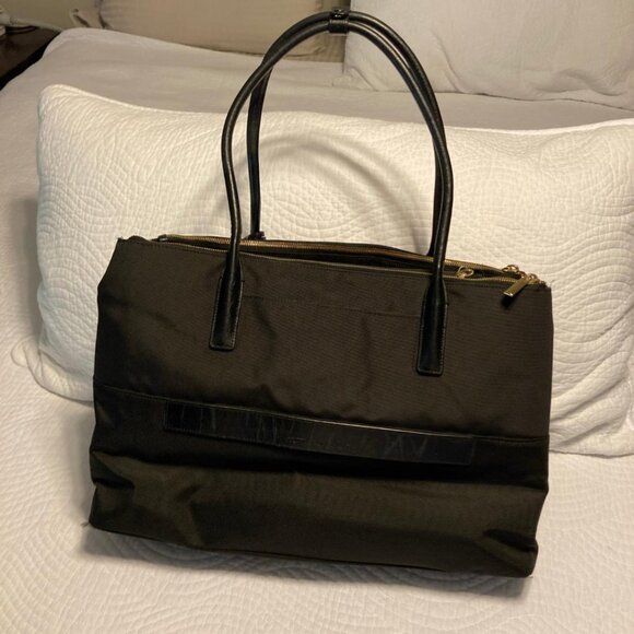 TUMI Larkin Hayes Triple Compartment Tote Bag Black Gold Travel Career Computer - Picture 2 of 16